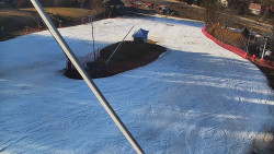 Spodní část sjezdovky skiareálu Karolinka