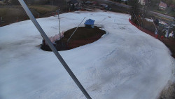 Spodní část sjezdovky skiareálu Karolinka