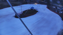 Spodní část sjezdovky skiareálu Karolinka