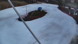 Spodní část sjezdovky skiareálu Karolinka