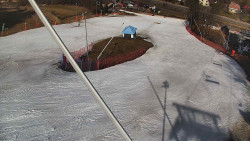 Spodní část sjezdovky skiareálu Karolinka