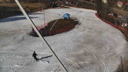 Spodní část sjezdovky skiareálu Karolinka