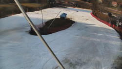 Spodní část sjezdovky skiareálu Karolinka