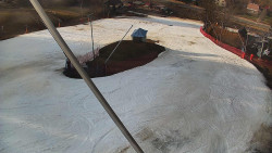 Spodní část sjezdovky skiareálu Karolinka