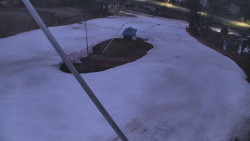 Spodní část sjezdovky skiareálu Karolinka