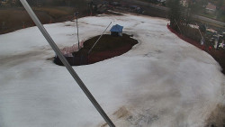 Spodní část sjezdovky skiareálu Karolinka