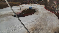 Spodní část sjezdovky skiareálu Karolinka