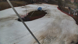 Spodní část sjezdovky skiareálu Karolinka