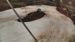 Spodní část sjezdovky skiareálu Karolinka