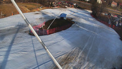 Spodní část sjezdovky skiareálu Karolinka