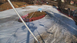 Spodní část sjezdovky skiareálu Karolinka