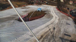 Spodní část sjezdovky skiareálu Karolinka