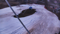 Spodní část sjezdovky skiareálu Karolinka