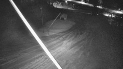 Spodní část sjezdovky skiareálu Karolinka