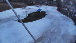 Spodní část sjezdovky skiareálu Karolinka