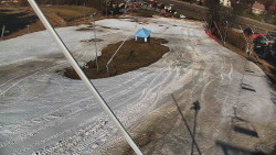 Spodní část sjezdovky skiareálu Karolinka