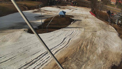 Spodní část sjezdovky skiareálu Karolinka