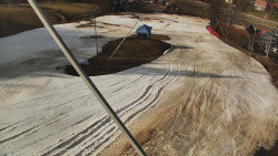 Spodní část sjezdovky skiareálu Karolinka