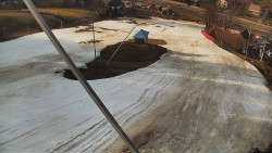 Spodní část sjezdovky skiareálu Karolinka