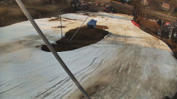 Spodní část sjezdovky skiareálu Karolinka