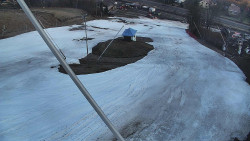 Spodní část sjezdovky skiareálu Karolinka