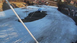 Spodní část sjezdovky skiareálu Karolinka