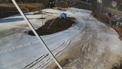 Spodní část sjezdovky skiareálu Karolinka