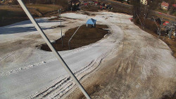 Spodní část sjezdovky skiareálu Karolinka