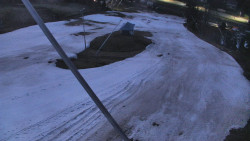 Spodní část sjezdovky skiareálu Karolinka