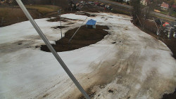 Spodní část sjezdovky skiareálu Karolinka