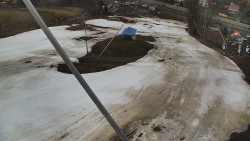 Spodní část sjezdovky skiareálu Karolinka