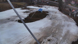 Spodní část sjezdovky skiareálu Karolinka