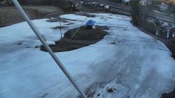 Spodní část sjezdovky skiareálu Karolinka