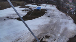 Spodní část sjezdovky skiareálu Karolinka