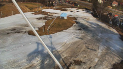 Spodní část sjezdovky skiareálu Karolinka