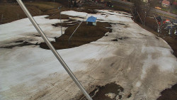 Spodní část sjezdovky skiareálu Karolinka