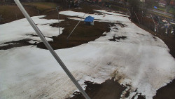 Spodní část sjezdovky skiareálu Karolinka