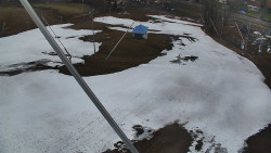 Spodní část sjezdovky skiareálu Karolinka