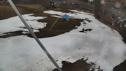 Spodní část sjezdovky skiareálu Karolinka