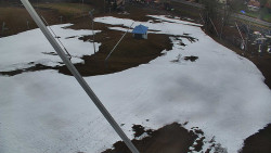 Spodní část sjezdovky skiareálu Karolinka