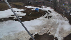 Spodní část sjezdovky skiareálu Karolinka