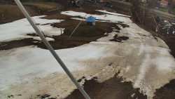 Spodní část sjezdovky skiareálu Karolinka