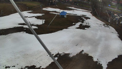 Spodní část sjezdovky skiareálu Karolinka