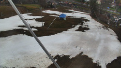 Spodní část sjezdovky skiareálu Karolinka