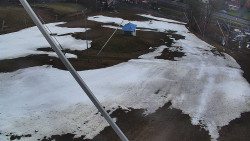 Spodní část sjezdovky skiareálu Karolinka