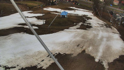 Spodní část sjezdovky skiareálu Karolinka