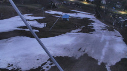 Spodní část sjezdovky skiareálu Karolinka