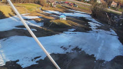 Spodní část sjezdovky skiareálu Karolinka