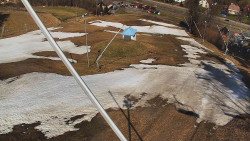 Spodní část sjezdovky skiareálu Karolinka