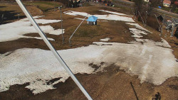 Spodní část sjezdovky skiareálu Karolinka